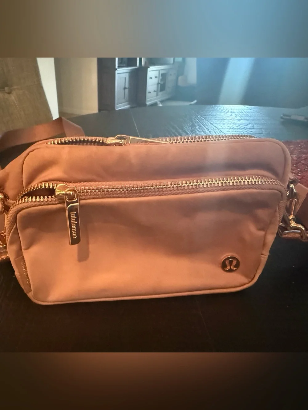 lululemon athletica Everyday Crossbody 2L Rose Pink with Gold Hardware